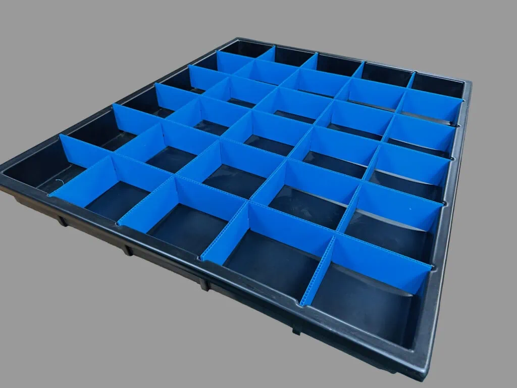 Formed Bin with corrugated plastic dividers Formed Bin with corrugated plastic dividers
